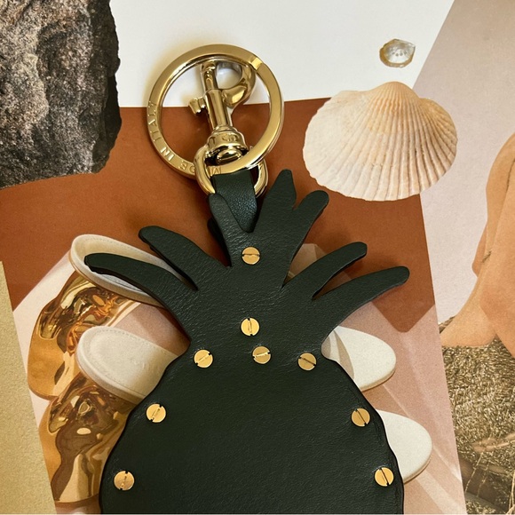 Valentino Garavani Studs Pineapple Motif Leather Key Ring Bag Charm - Picture 7 of 8